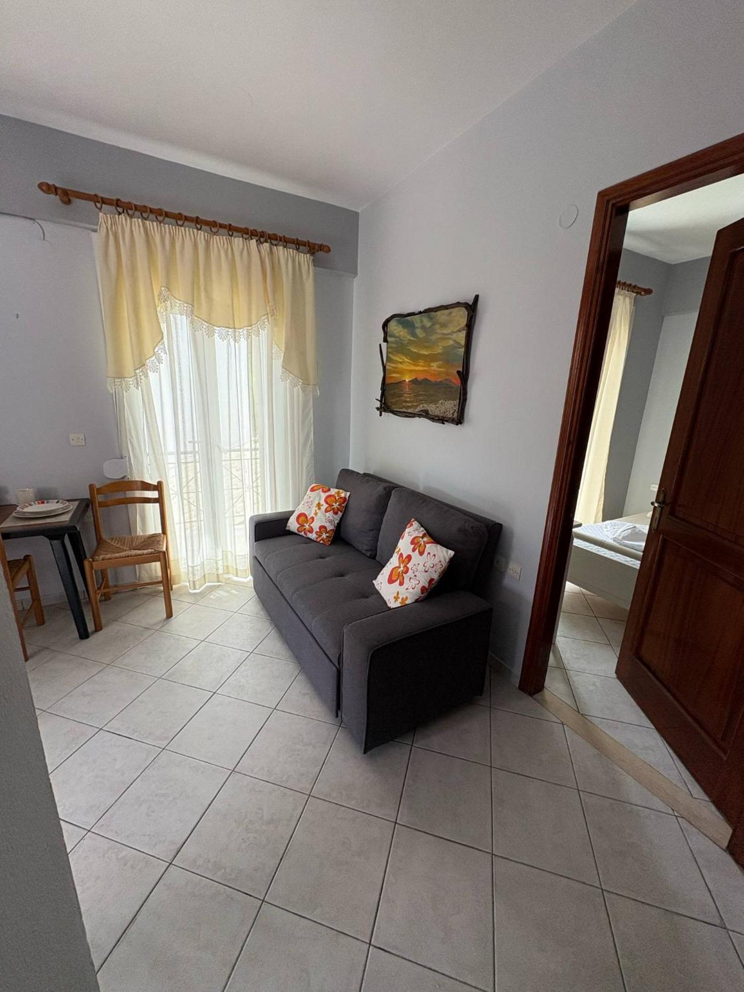 Lefkada Nikiana Two Bedroom Apartment エクステリア 写真